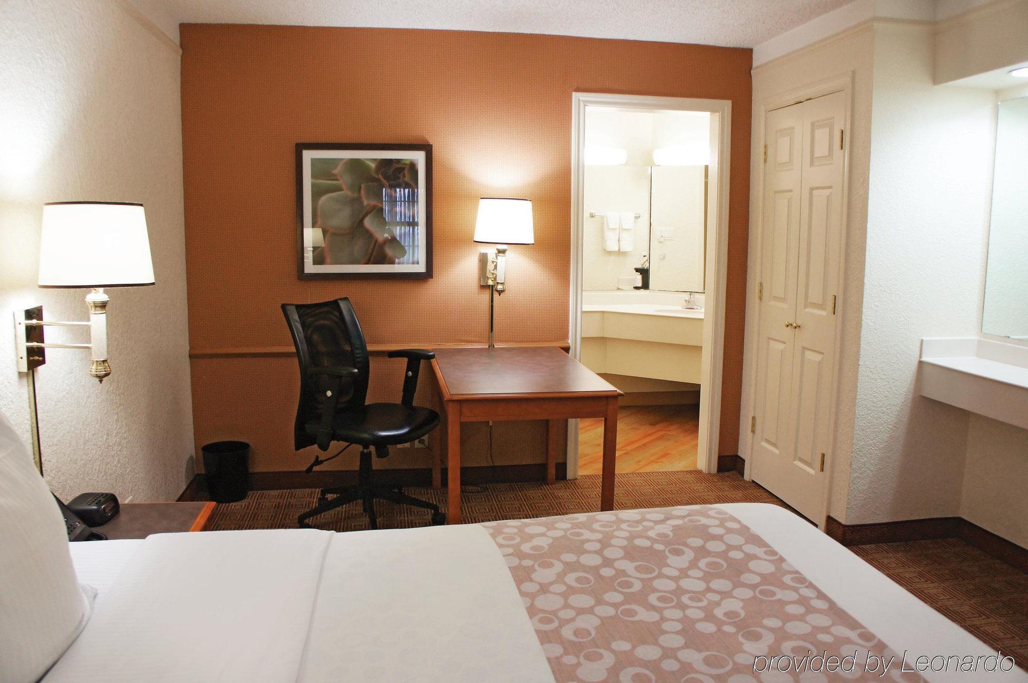 Travelodge By Wyndham Houston Cy-Fair Bagian luar foto